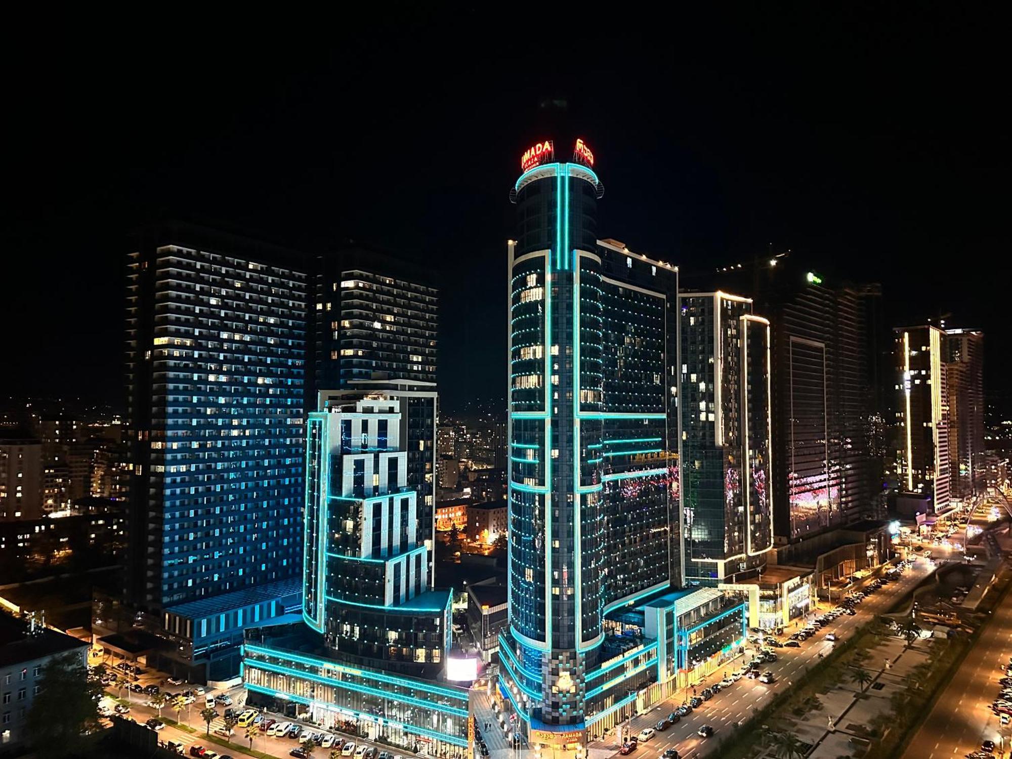 Batumi Orbi City Apart Hotel Exterior photo