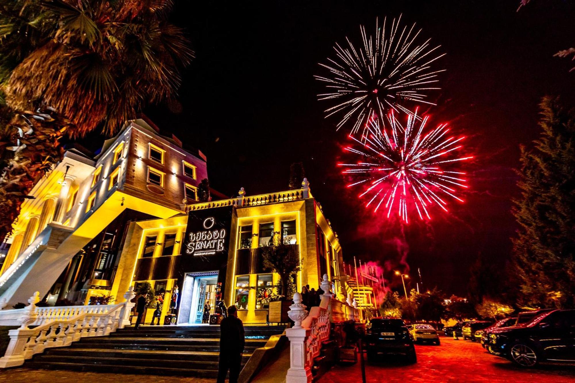 Batumi Orbi City Apart Hotel Exterior photo